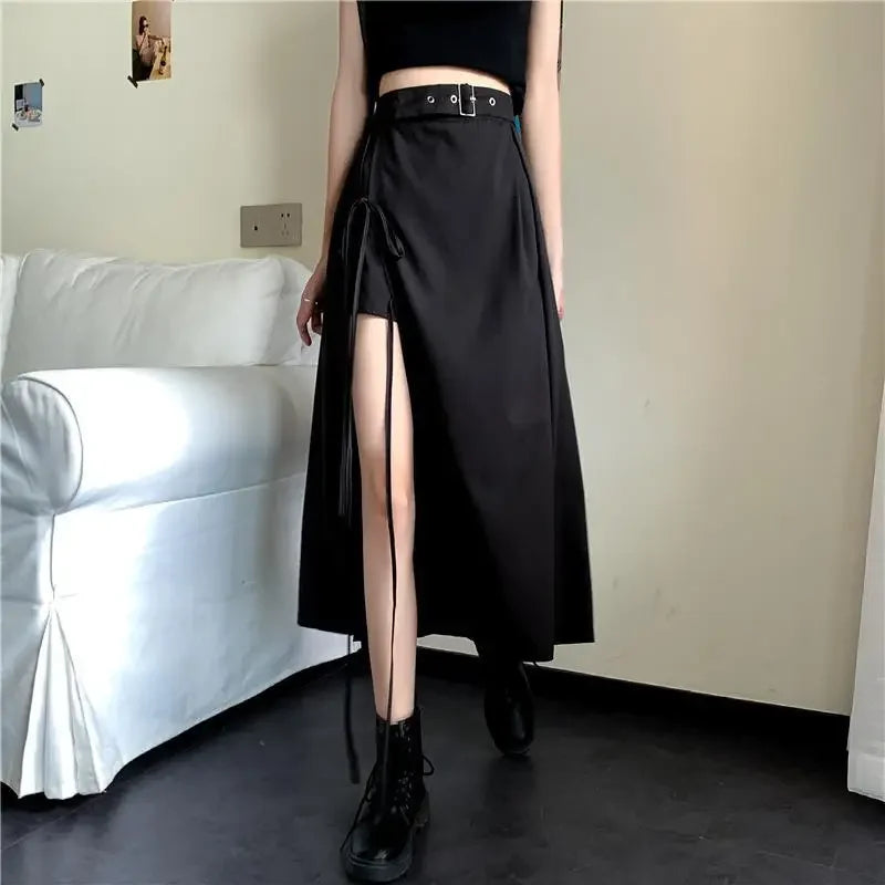 Dark gothic vintage high split mid-calf skirt for women, featuring elegant design suitable for parties and streetwear.