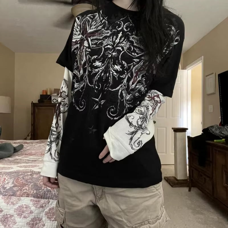 Women’s Y2K cyber grunge long sleeve T-shirt with patchwork details, gothic style top, featuring retro Harajuku influences.