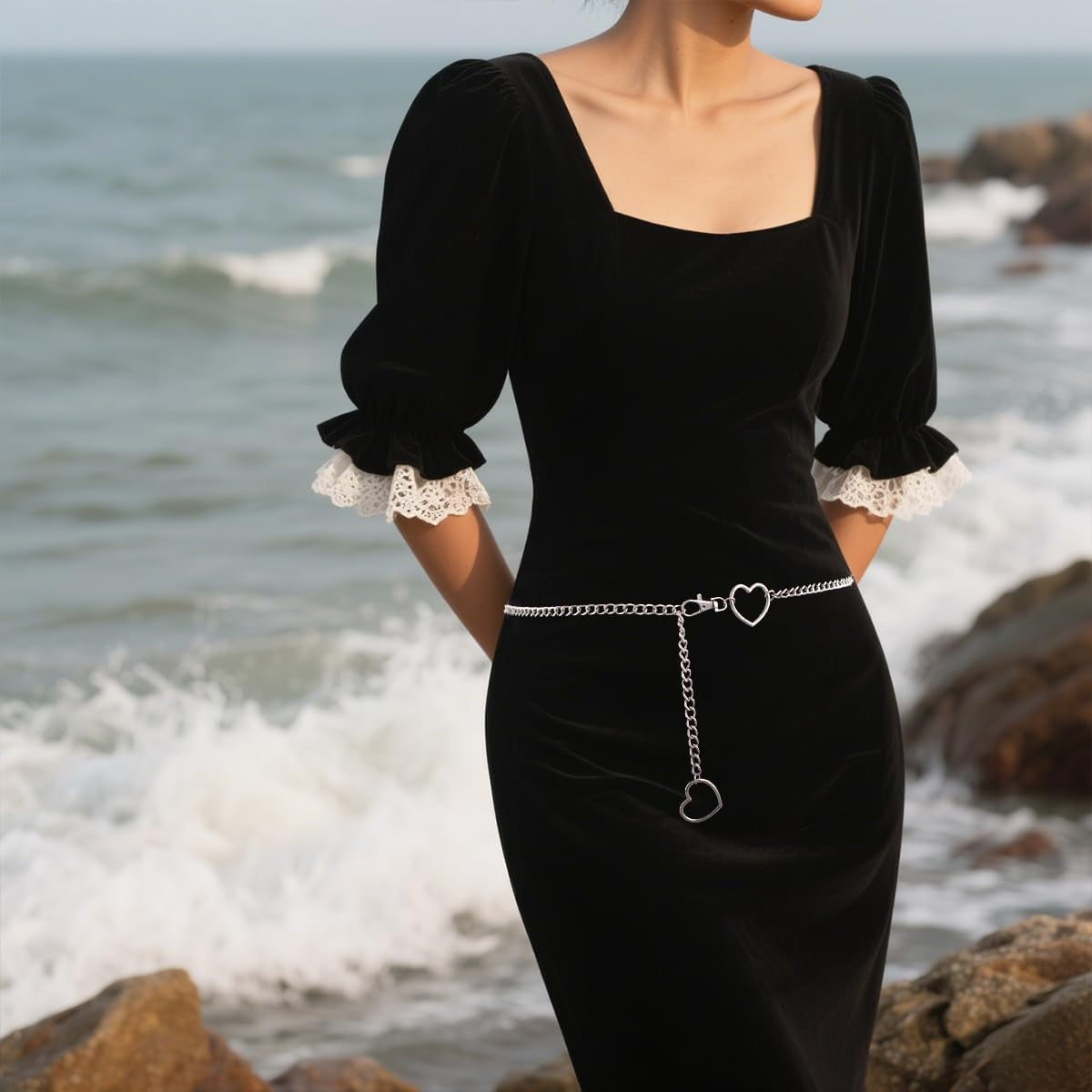 FNQUFUJ vintage heart waist chain, adjustable belly jewelry for dresses and jeans, featuring a chic heart design.