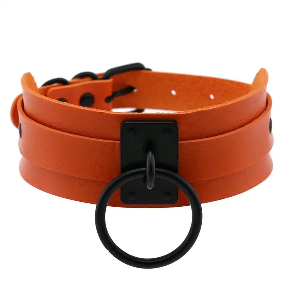 Gothic punk black O-round metal leather choker necklace for women and girls, emo rock fashion jewelry, 2023 style.