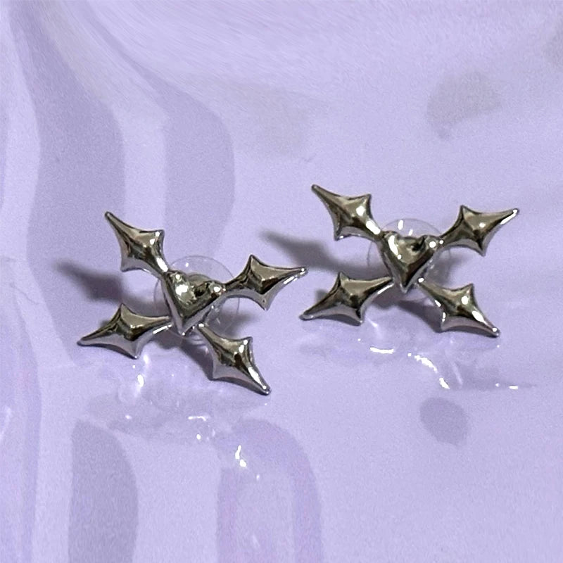 Punk Jewelry Irregular Dagger Thorns Heart Stud Earrings for Women Korean Fashion Charms Earrings Goth Accessories