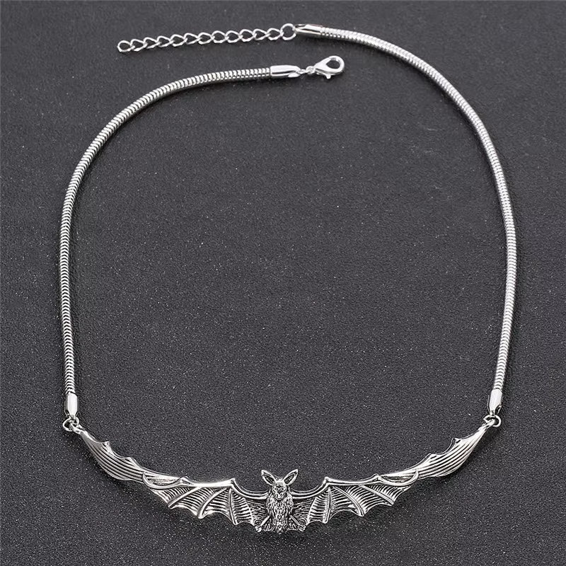 Vintage Gothic Bat Pendant Necklace for Women, Vampire Bat, Dark Style Choker, Jewelry Gift for Girls