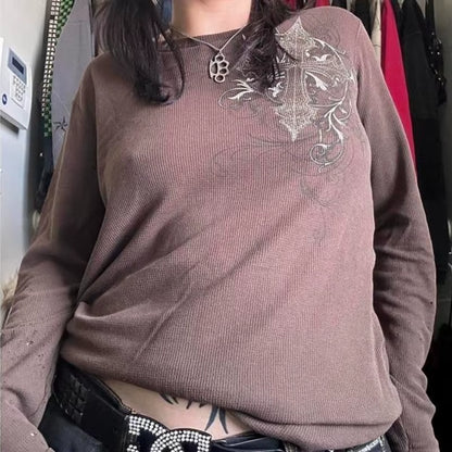 Long sleeve Y2K cyber grunge T-shirt for women featuring patchwork and gothic style, inspired by retro Harajuku fashion.