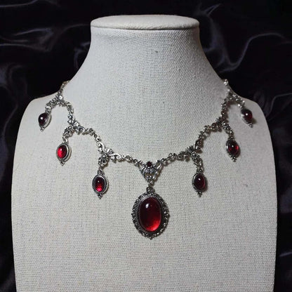 Gothic Red/Black Necklace for Women Blood Charm Necklace Vampire Necklaces Costume Renaissance Costume Women Goth Jewelry Steampunk Cosplay Jewelry Gift for Halloween Party