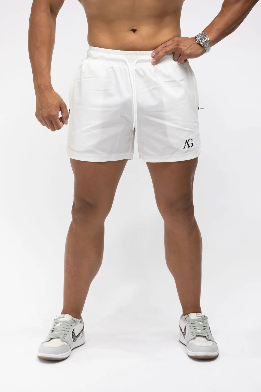 Timeless Classic Shorts - Your Must-Have Wardrobe Essential!