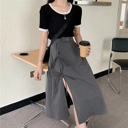 Dark gothic high split mid-calf skirt for women, vintage vintage style, featuring elegant design suitable for parties and streetwear.
