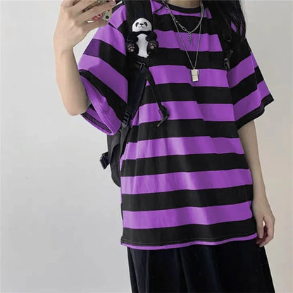 Oversized black and white striped Harajuku goth punk T-shirt for women with bold print, loose fit, and hip hop style.