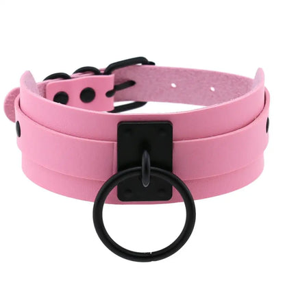 Black leather gothic punk O-ring choker necklace with metal details, ideal for women and girls, in emo rock fashion style.