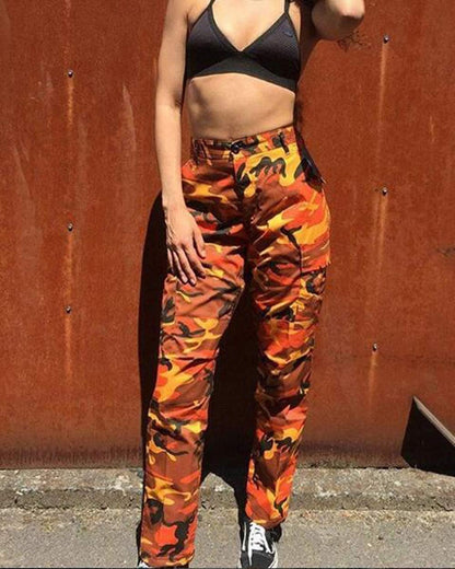 Chic Women's Camo Cargo Jogger Pants - Elastic Waist & Pockets for Ultimate Comfort!