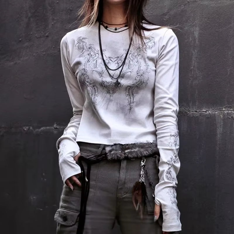 90s vintage E-girl emo graphic print T-shirt for women, featuring Y2K grunge and goth streetwear style with long sleeves.