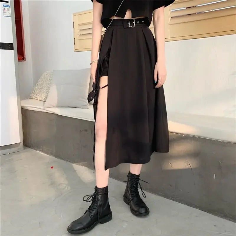 Dark gothic vintage high split mid-calf skirt for women, featuring elegant design suitable for parties and streetwear styles.