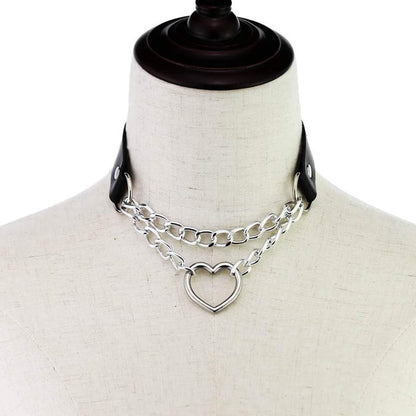 eYLun Women's Heart Leather Choker Necklace with Gothic Punk Style Pendant, featuring a black leather band and heart-shaped charm.