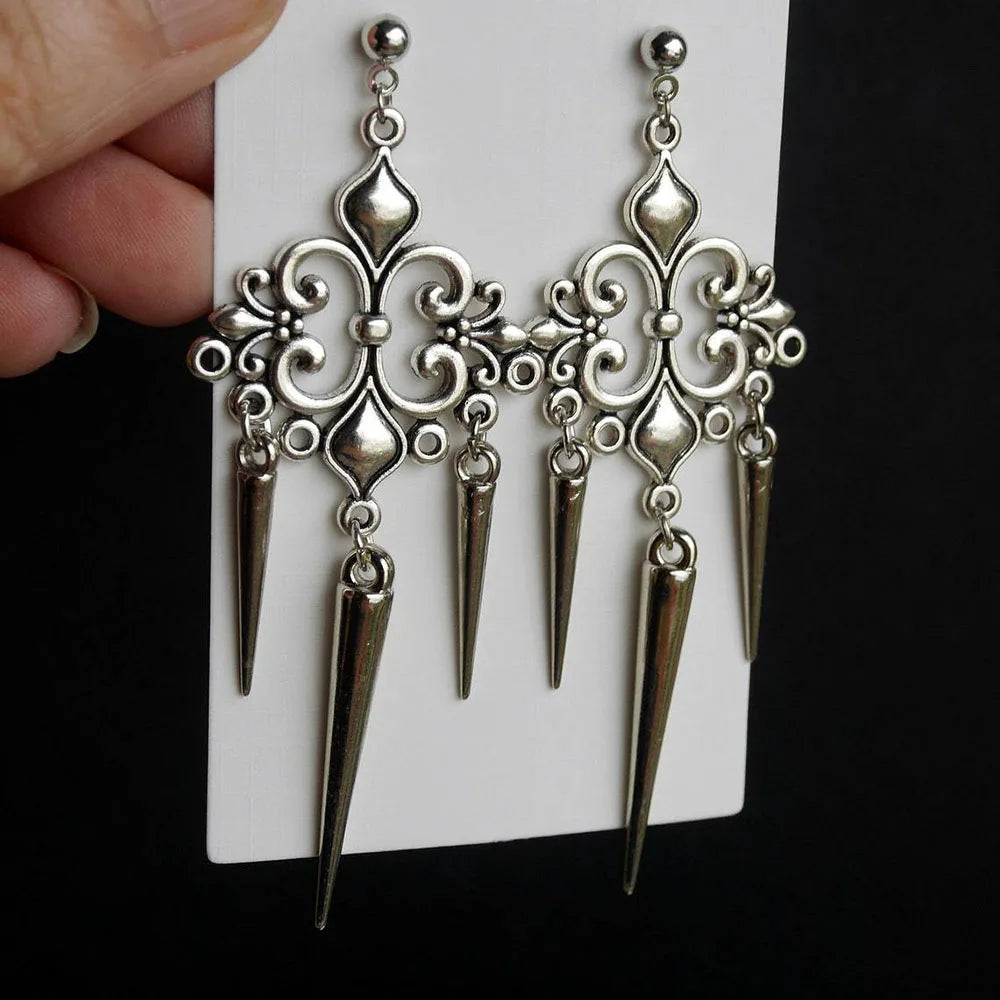 Hypoallergenic gothic punk drop dangle earrings for women, featuring Y2K-inspired jewelry with bold, stylish design.
