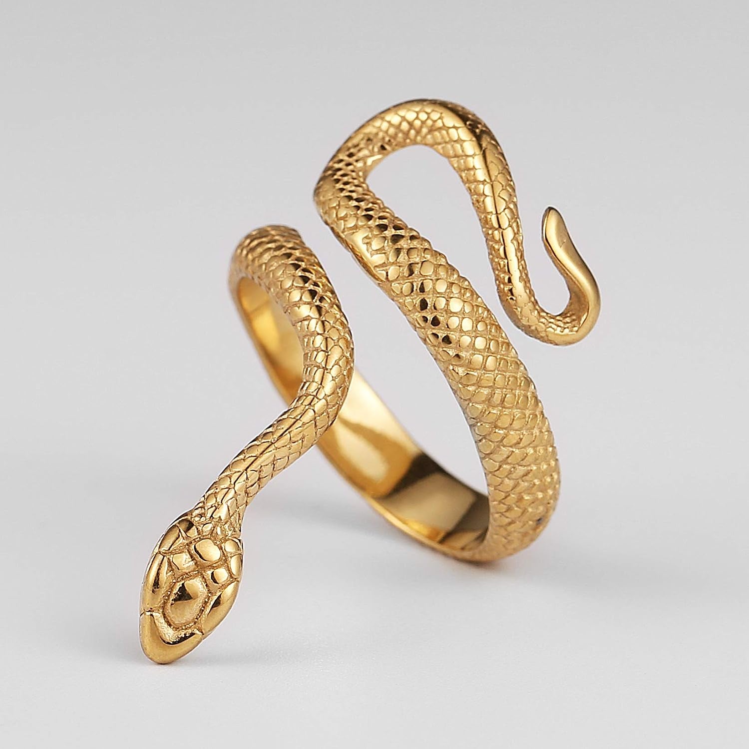 Gothic snake ring for men and women, made of stainless steel, featuring a retro animal design, by HZMAN.