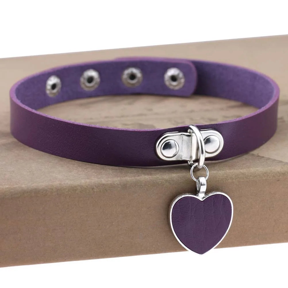 Purple goth punk leather choker necklace with black rivets and metal chain, unisex Edgy Emo Harajuku style for Halloween or Y2K cosplay.