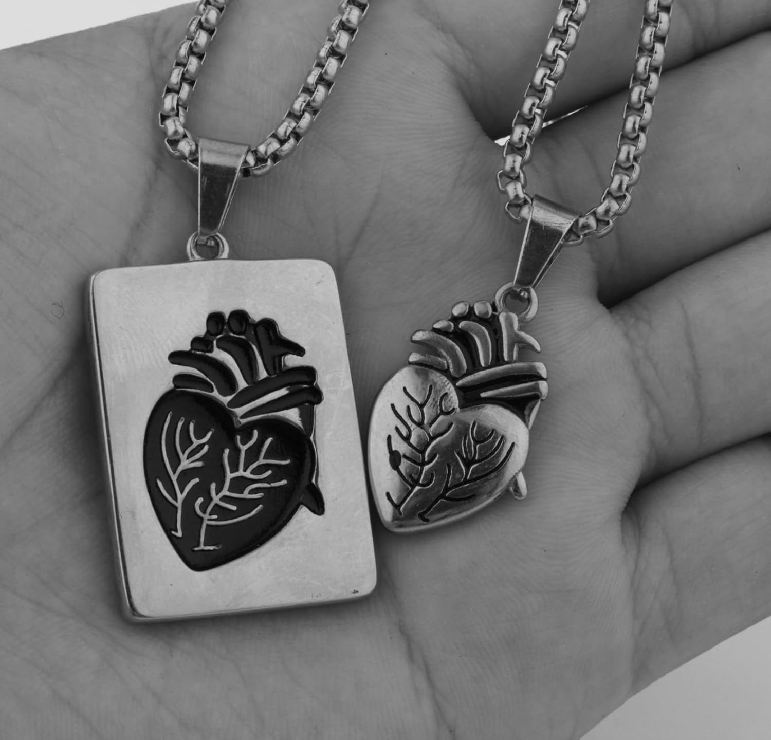 Gothic heart-shaped couples necklace set by Scddboy, featuring matching jewelry for him and her, perfect as friendship gifts.