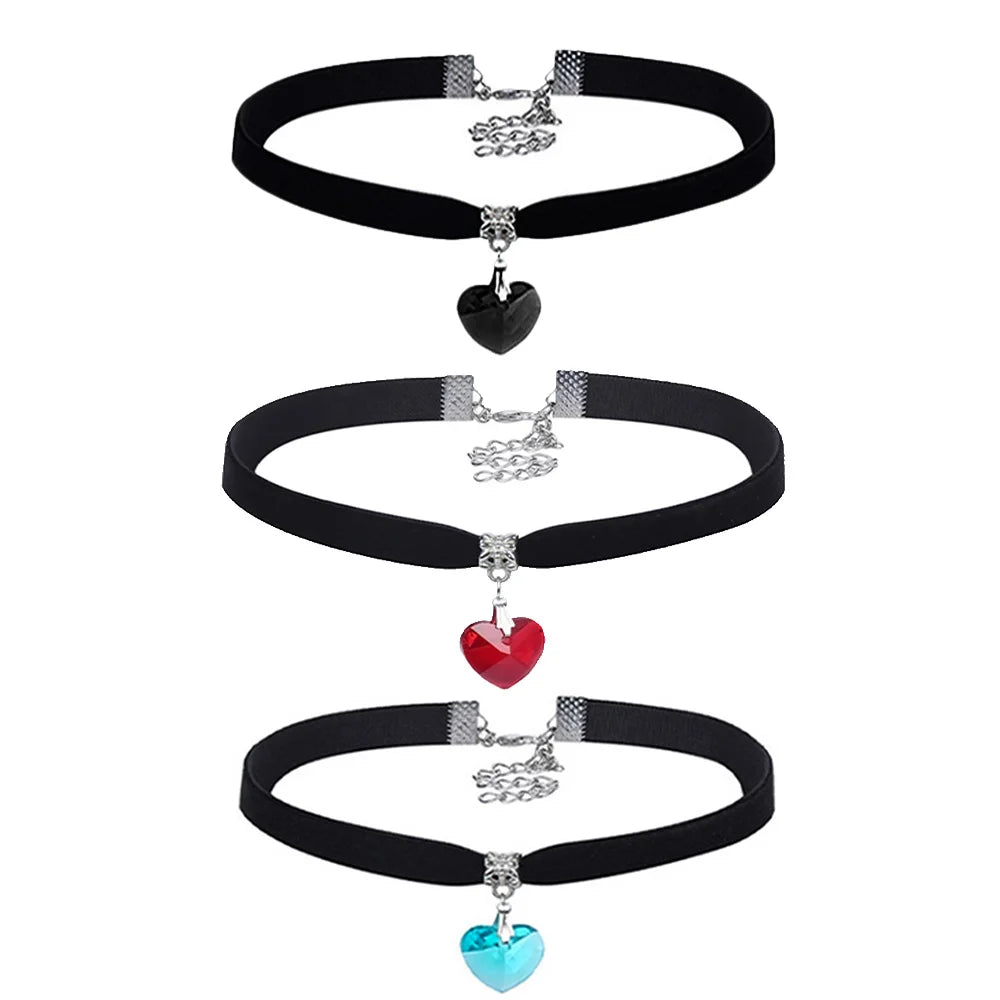 Retro Vintage Gothic Chocker Harajuku Love Heart Chokers Goth Black Velvet Heart Crystal Pendant Choker Necklace