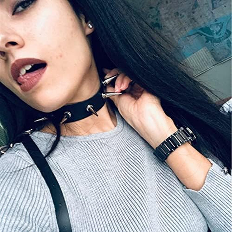 Black Spiked Leather Choker Collar Necklace for Women Gothic Punk PU Chokers Necklaces Halloween Costumes Cosplay Accessories for Women Spike Chokers Collars Necklace