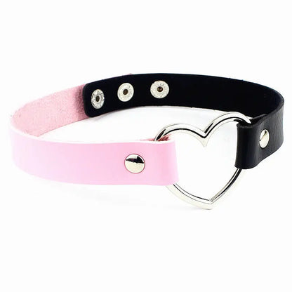 Black PU leather gothic choker necklace with heart pendant, featuring edgy punk style, ideal for grunge fashion and party accessories.