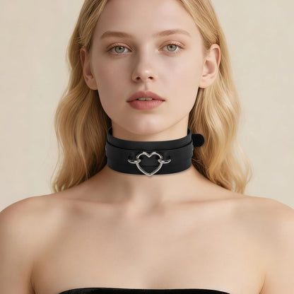 GIFTGRIN gothic leather choker necklace with silver details, stylish punk accessory for fashion, rave, and Halloween cosplay.