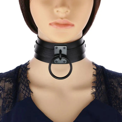 Gothic punk black leather O-round metal choker necklace for women and girls, featuring edgy Harajuku emo rock fashion style.