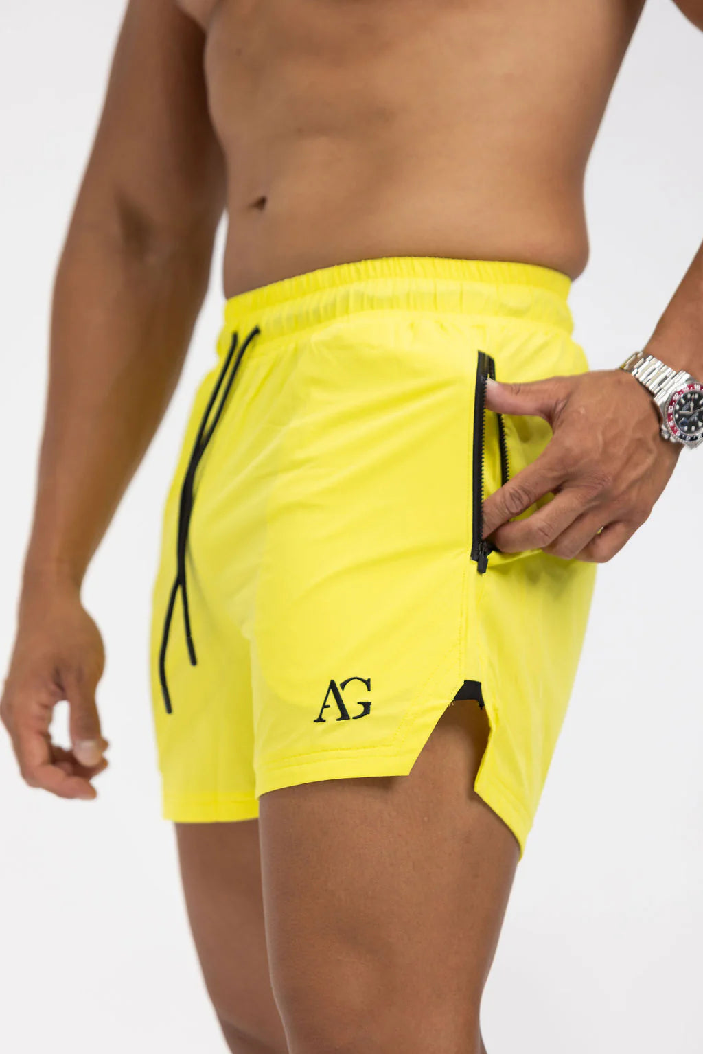 Timeless Classic Shorts - Your Must-Have Wardrobe Essential!