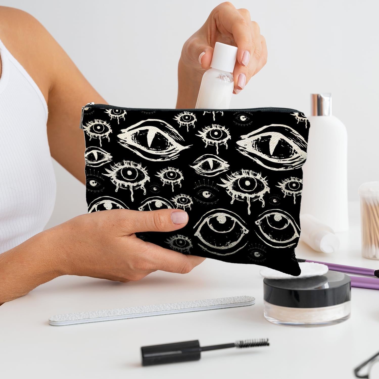 Goth Makeup Bag, Mystical Gothic Evil Eyes Witchy Cosmetic Bag Toiletry Bag for Women, Witch Stuff, Halloween Makeup Bag, Halloween Gifts for Women