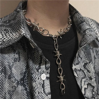 Vintage punk barbed wire choker necklace with gothic style, featuring edgy metal design and adjustable fit.