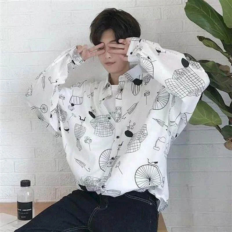 Long sleeve goth shirt for men and women with lightning design, featuring retro Korean Harajuku style, ideal for spring and autumn.