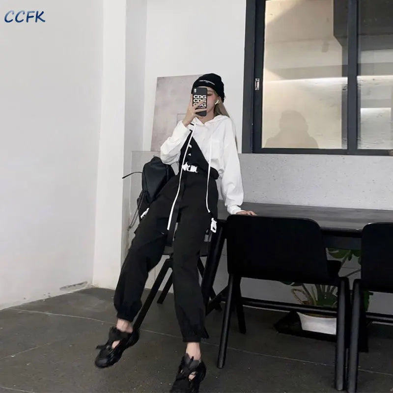 Gothic techwear cargo pants for women featuring high waist, Harajuku street style, with detachable shorts and modern black design.
