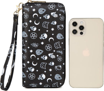 Fanwill checkered Highland cow print clutch wallet with goth frog and butterfly design, zip closure, and wrist strap.