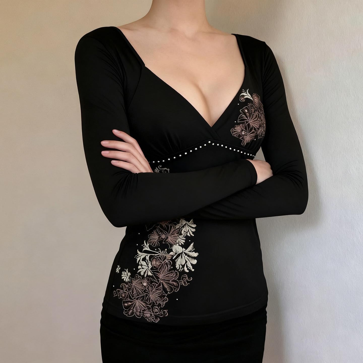 Y2K floral V-neck long sleeve top by GGOOB featuring vintage fairy grunge style for trendy teen girls.