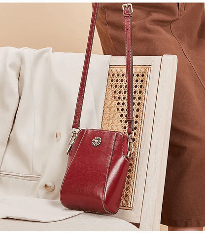 Vioralux™ Leather Crossbody - Elevate Your Style with Timeless Elegance and Unmatched Confidence