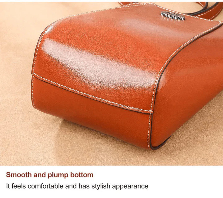 Vioralux™ Leather Crossbody - Elevate Your Style with Timeless Elegance and Unmatched Confidence